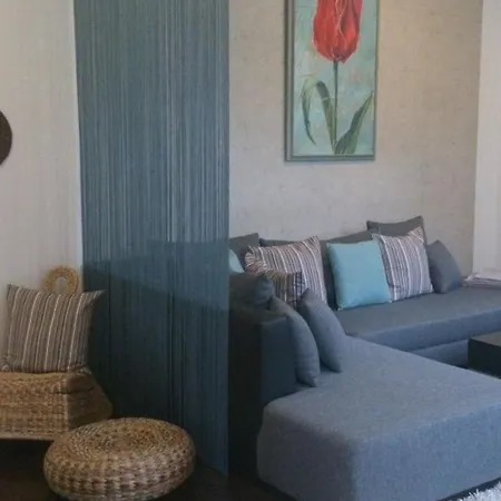 With 2 Bedrooms * بريمين
